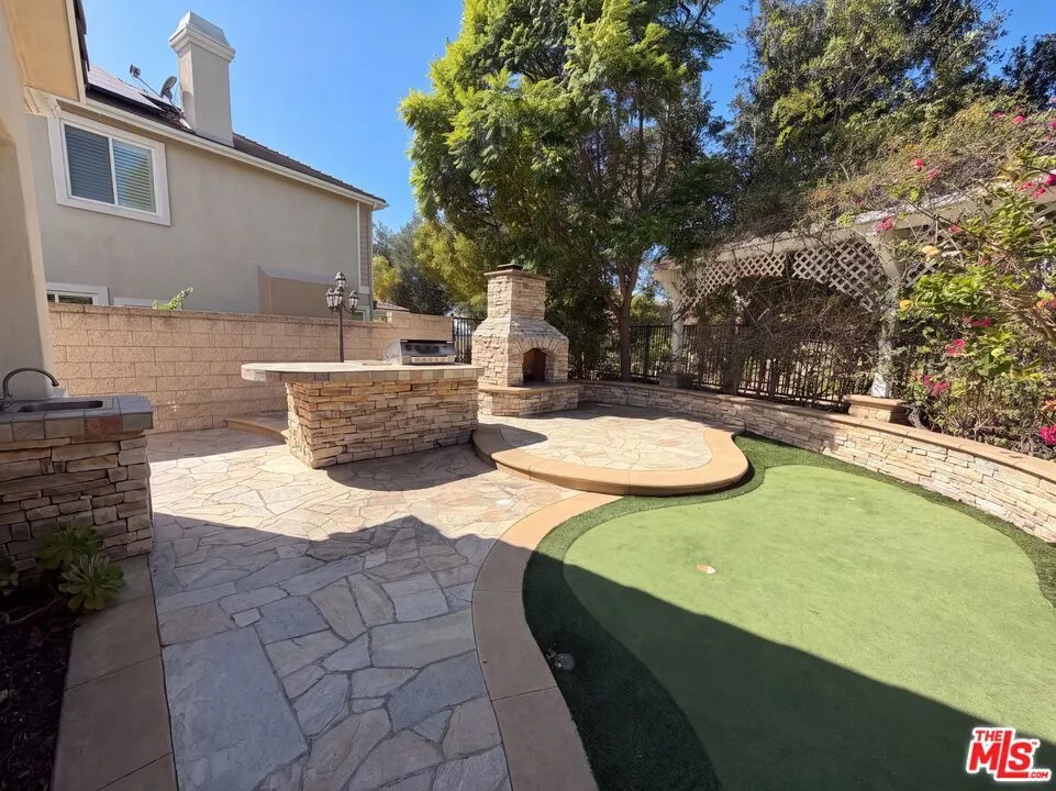 17109 Santa Cruz Court Yorba Linda, CA 92886
