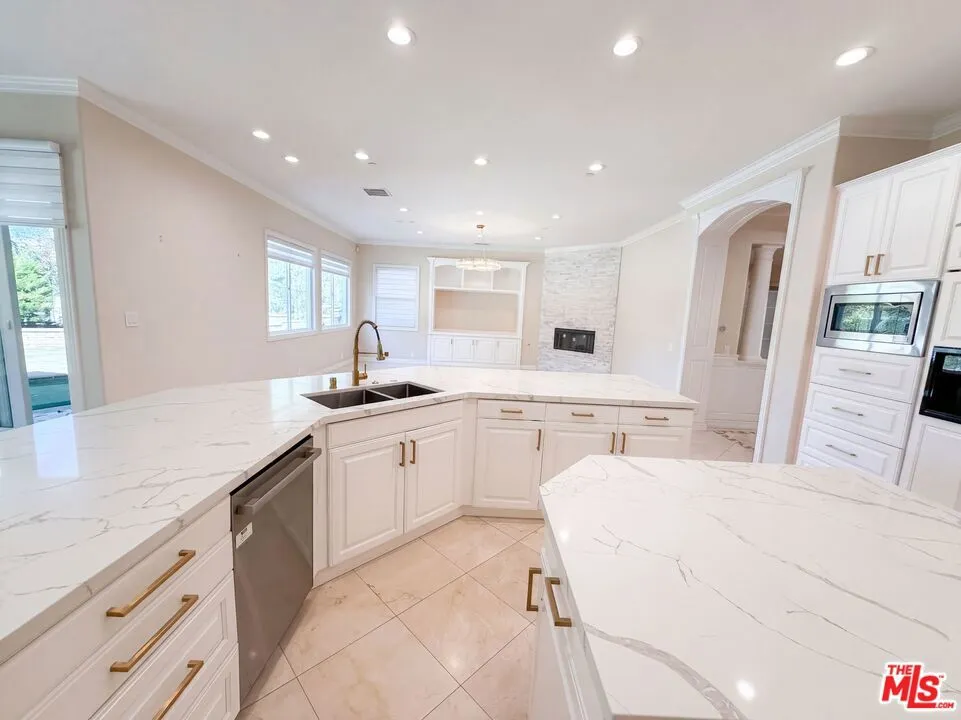 17109 Santa Cruz Court Yorba Linda, CA 92886