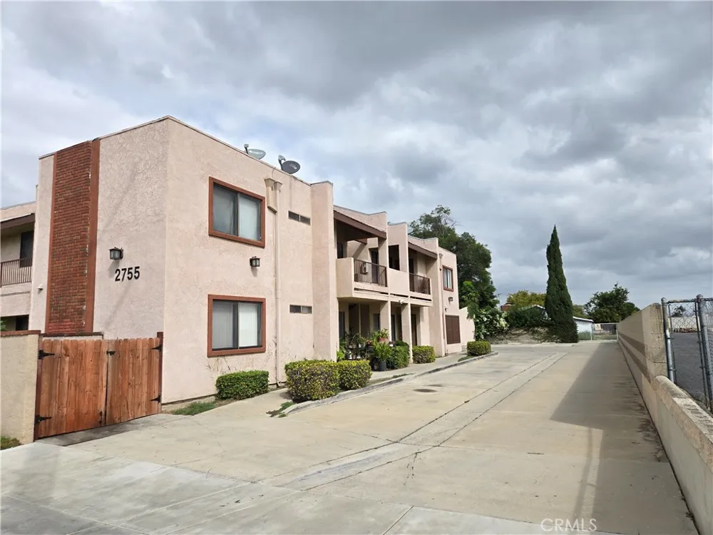2755 W Ball Road #2 Anaheim, CA 92804