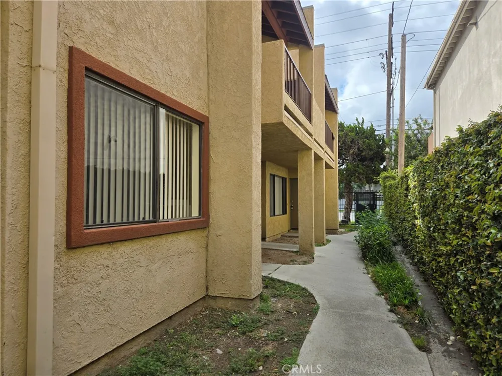 2755 W Ball Road #2 Anaheim, CA 92804