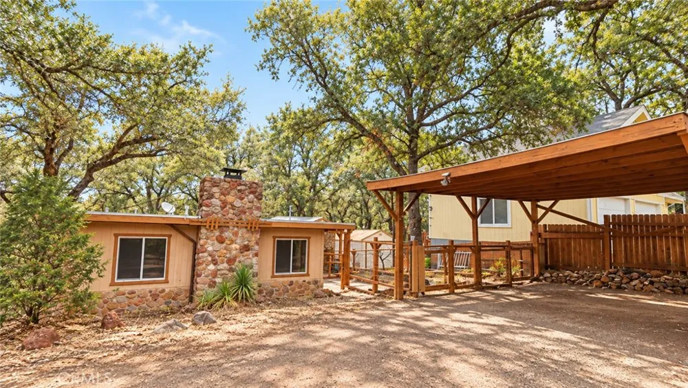 15560 32nd Avenue Clearlake, CA 95422