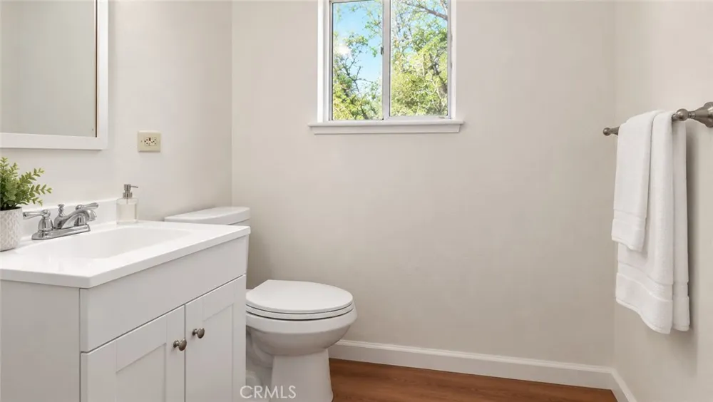 15560 32nd Avenue Clearlake, CA 95422