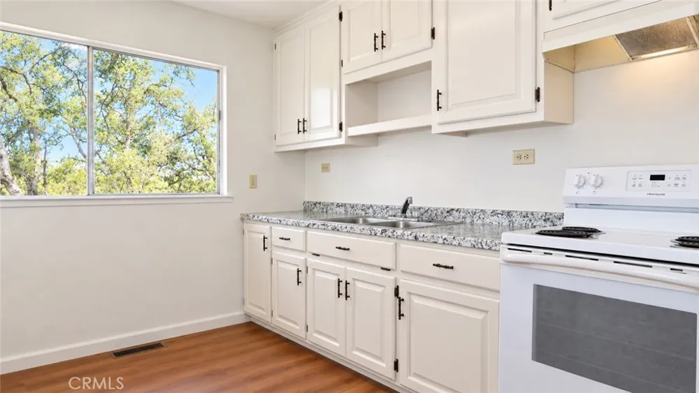 15560 32nd Avenue Clearlake, CA 95422