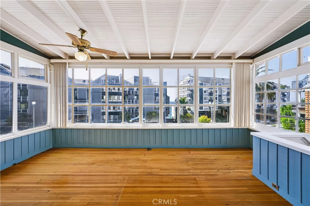 624 Esplanade Redondo Beach, CA 90277