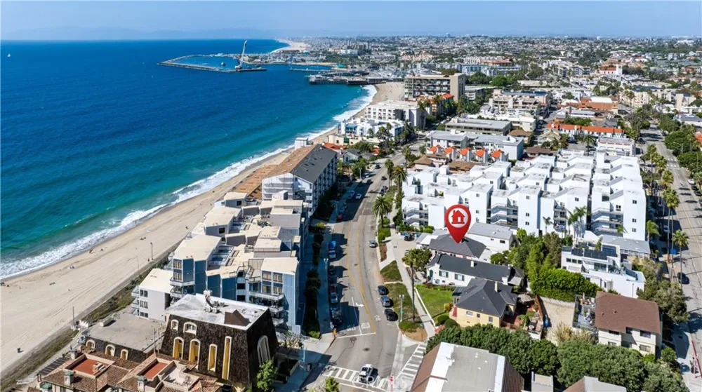 624 Esplanade Redondo Beach, CA 90277
