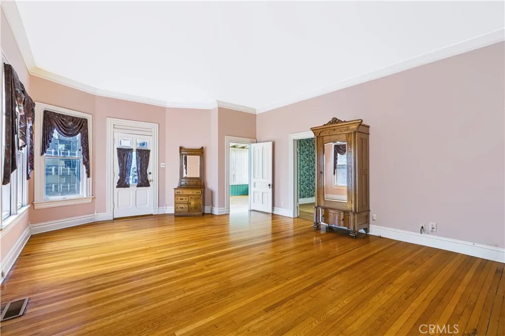 624 Esplanade Redondo Beach, CA 90277