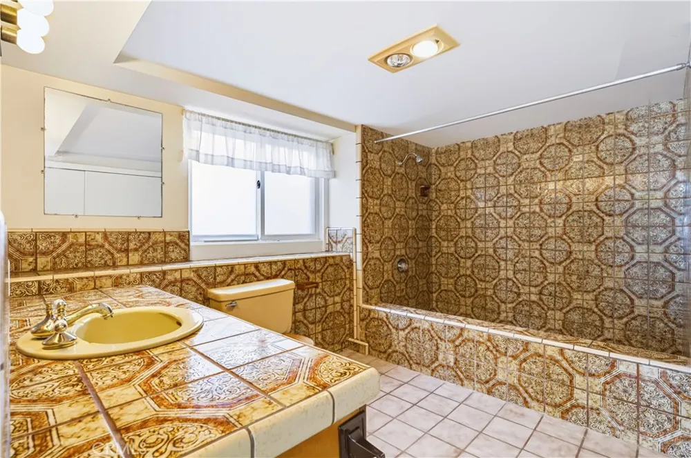 624 Esplanade Redondo Beach, CA 90277