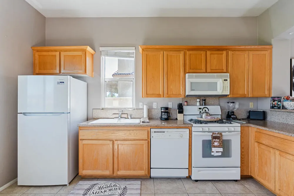 49418 Wayne Street Indio, CA 92201