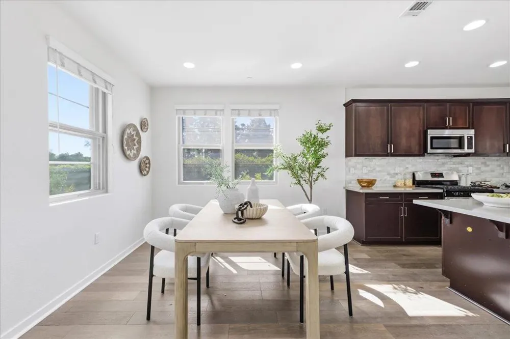 966 Arrowleaf Place San Jose, CA 95131