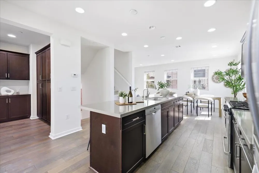 966 Arrowleaf Place San Jose, CA 95131
