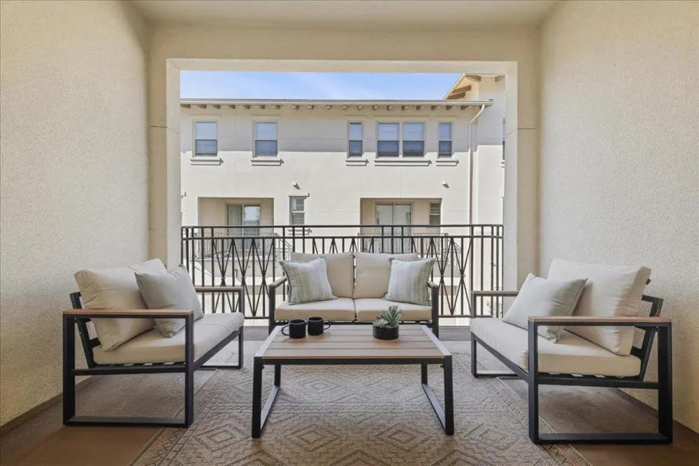 966 Arrowleaf Place San Jose, CA 95131