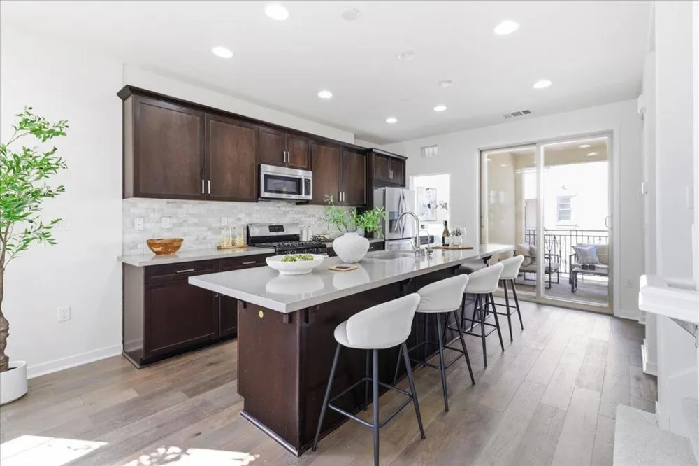 966 Arrowleaf Place San Jose, CA 95131