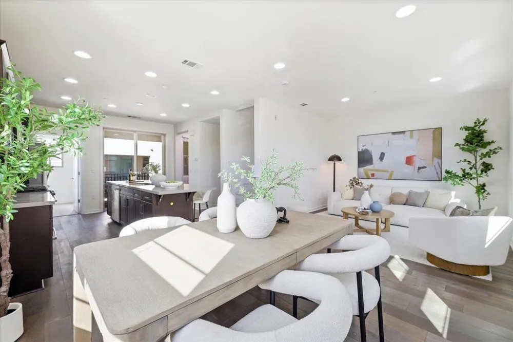 966 Arrowleaf Place San Jose, CA 95131