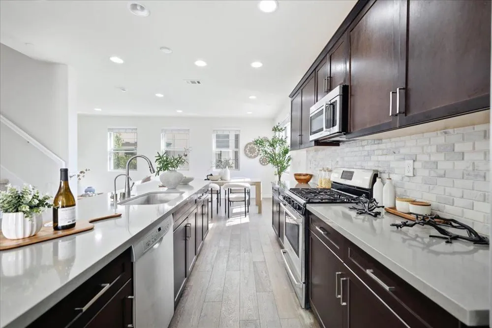966 Arrowleaf Place San Jose, CA 95131