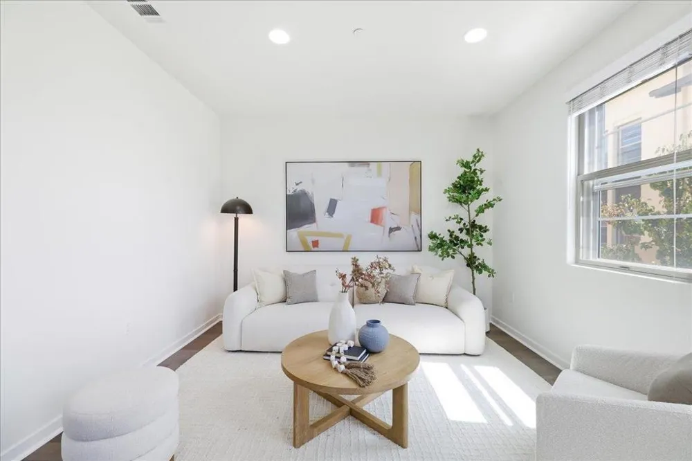 966 Arrowleaf Place San Jose, CA 95131