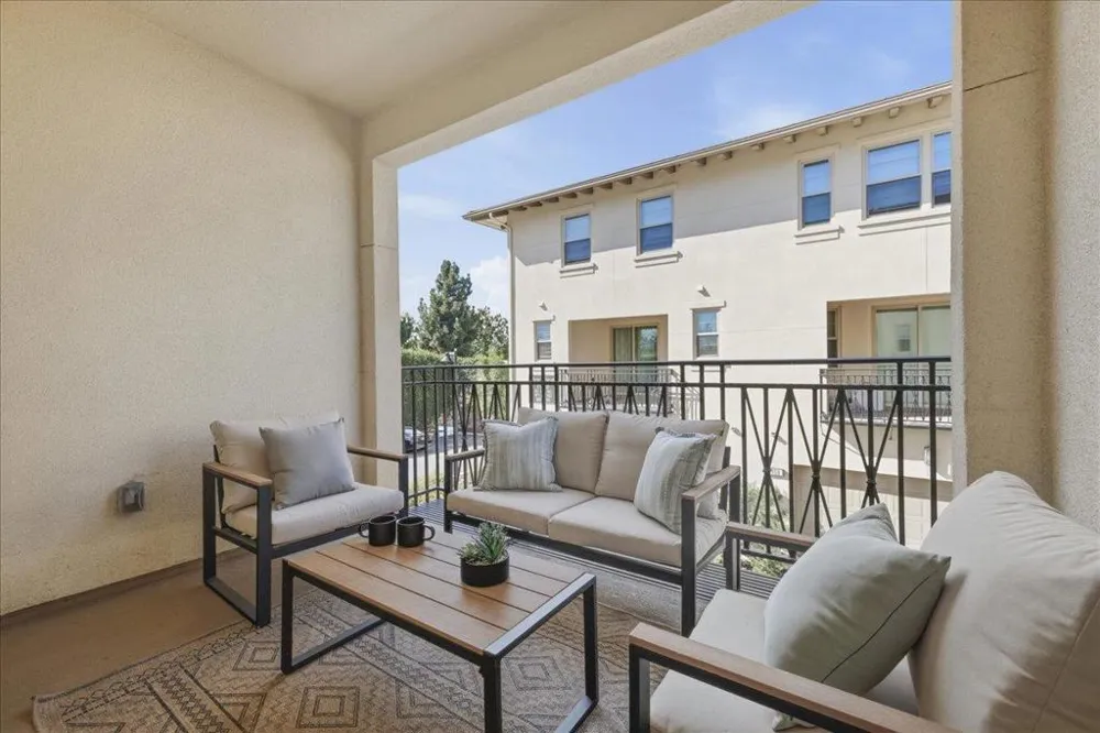 966 Arrowleaf Place San Jose, CA 95131