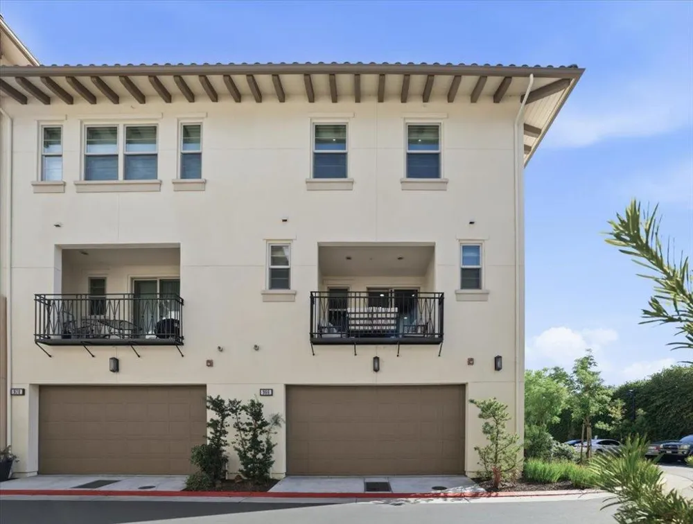 966 Arrowleaf Place San Jose, CA 95131