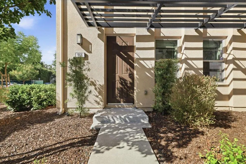 966 Arrowleaf Place San Jose, CA 95131