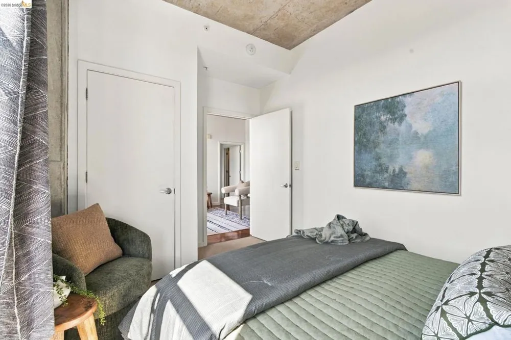 288 3rd st #408 Oakland, CA 94607