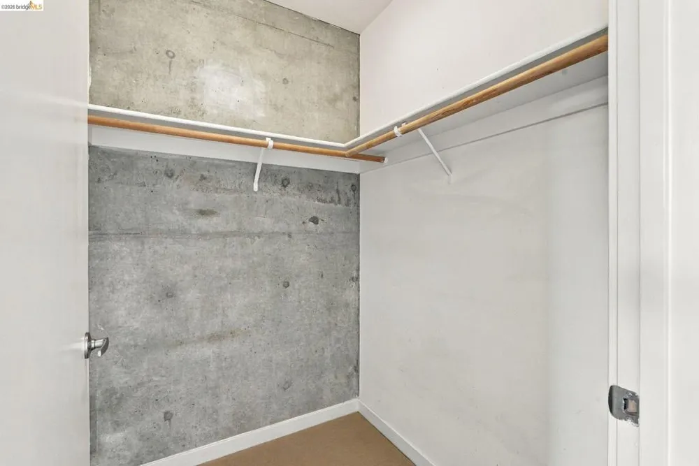 288 3rd st #408 Oakland, CA 94607