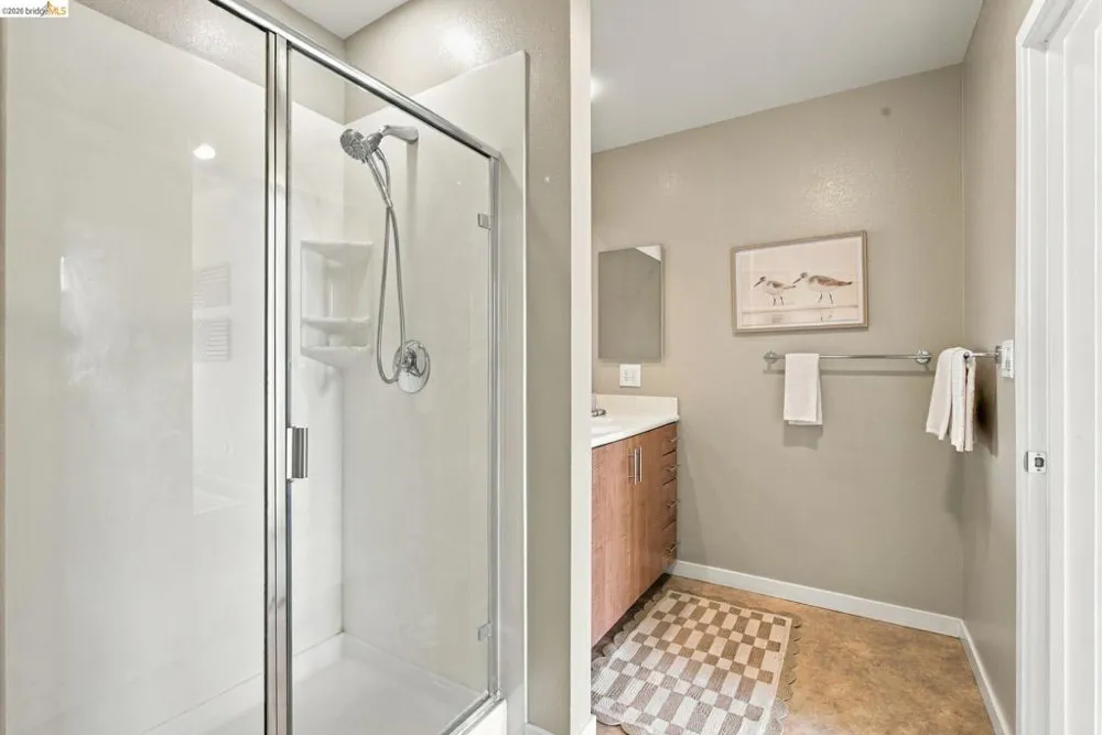 288 3rd st #408 Oakland, CA 94607