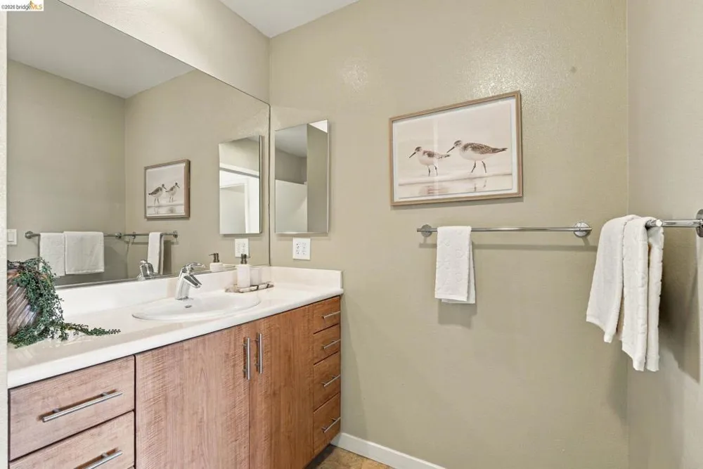 288 3rd st #408 Oakland, CA 94607