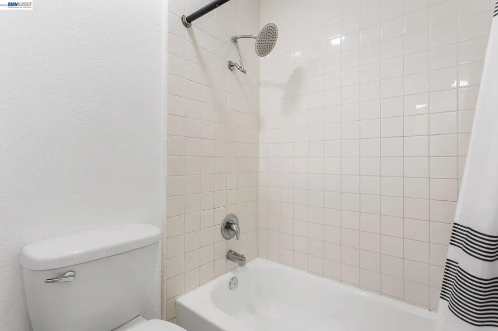 1387 Del Rio Cir #B Concord, CA 94518