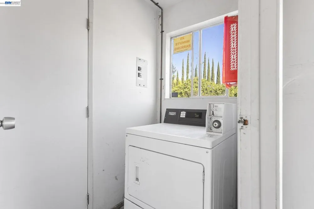 1387 Del Rio Cir #B Concord, CA 94518