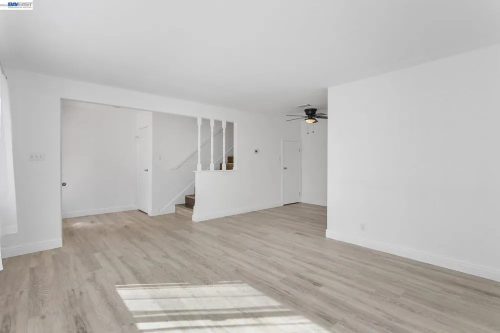 1387 Del Rio Cir #B Concord, CA 94518