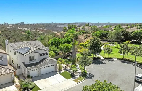 10698 Briarlake Woods