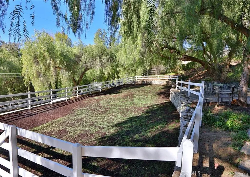 24944 JIM BRIDGER ROAD Hidden Hills, CA 91302