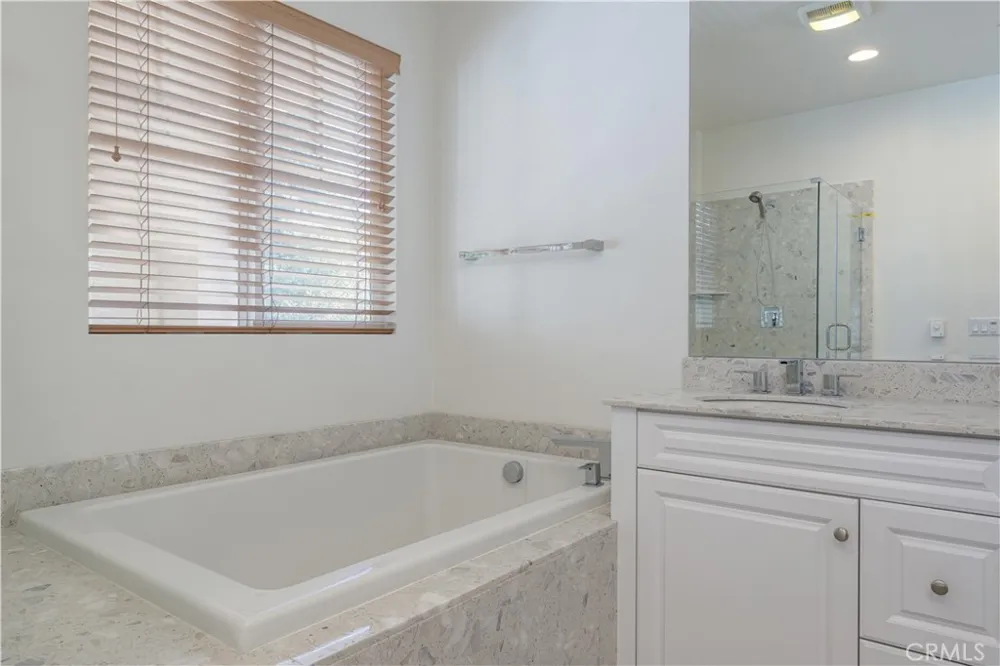 22 Willow Way Lake Forest, CA 92630