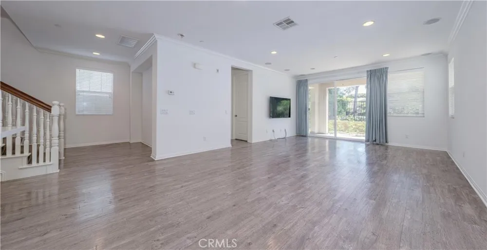 22 Willow Way Lake Forest, CA 92630