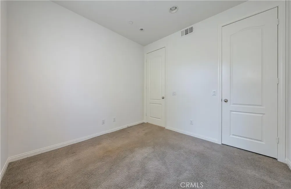 22 Willow Way Lake Forest, CA 92630
