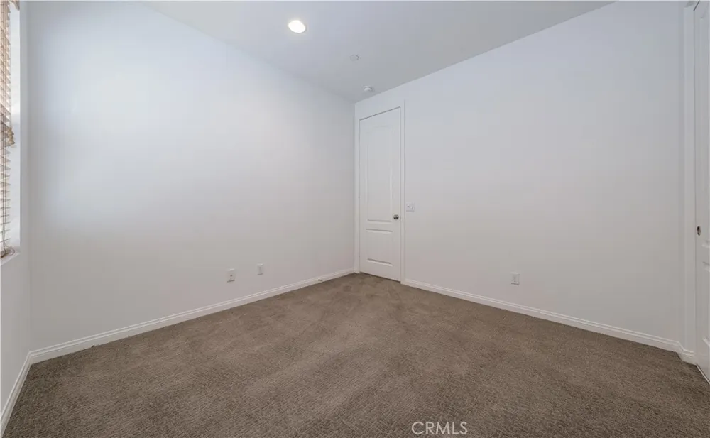 22 Willow Way Lake Forest, CA 92630