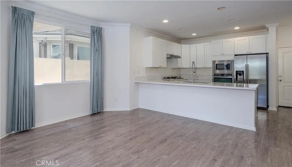 22 Willow Way Lake Forest, CA 92630