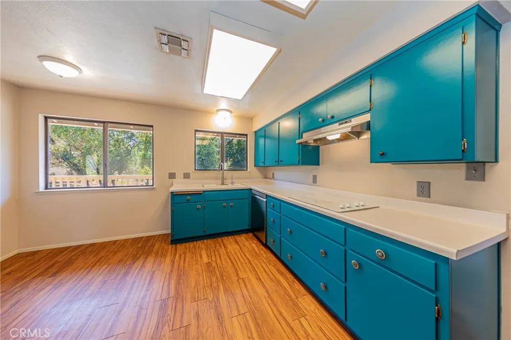 45453 Oakview Oakhurst, CA 93644