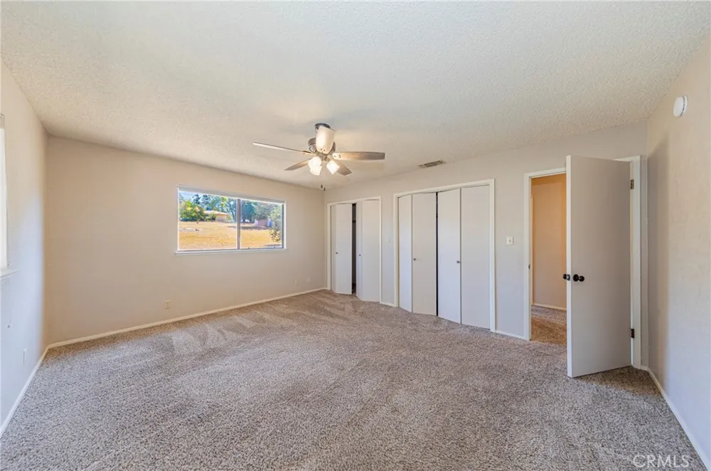 45453 Oakview Oakhurst, CA 93644