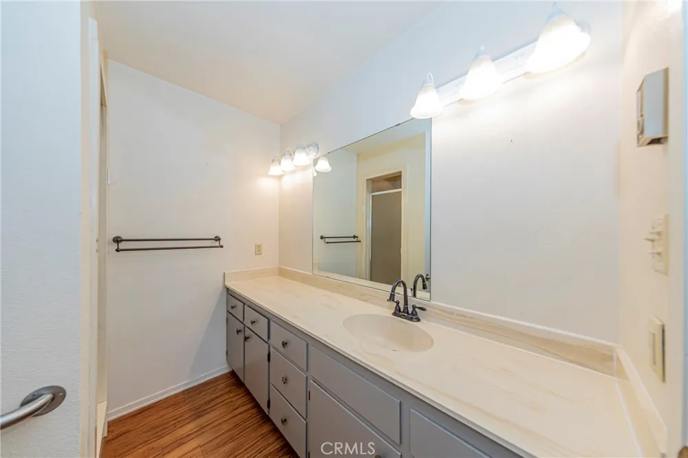 45453 Oakview Oakhurst, CA 93644