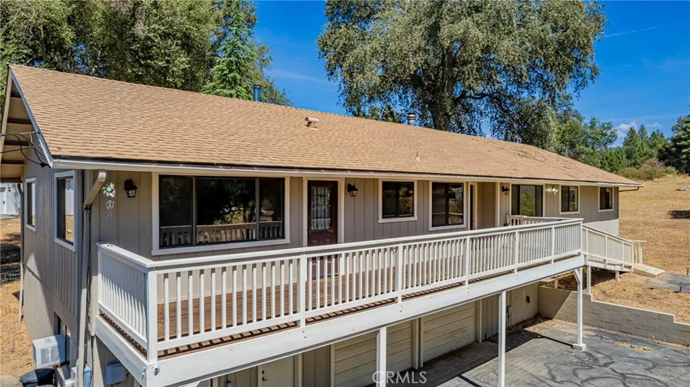 45453 Oakview Oakhurst, CA 93644