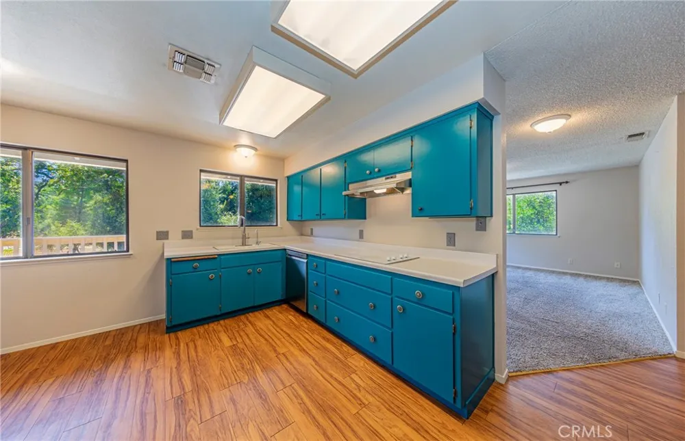 45453 Oakview Oakhurst, CA 93644