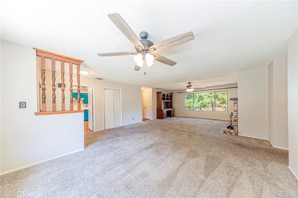 45453 Oakview Oakhurst, CA 93644