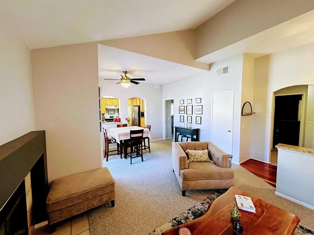 750 Breeze Hill #68 Vista, CA 92081