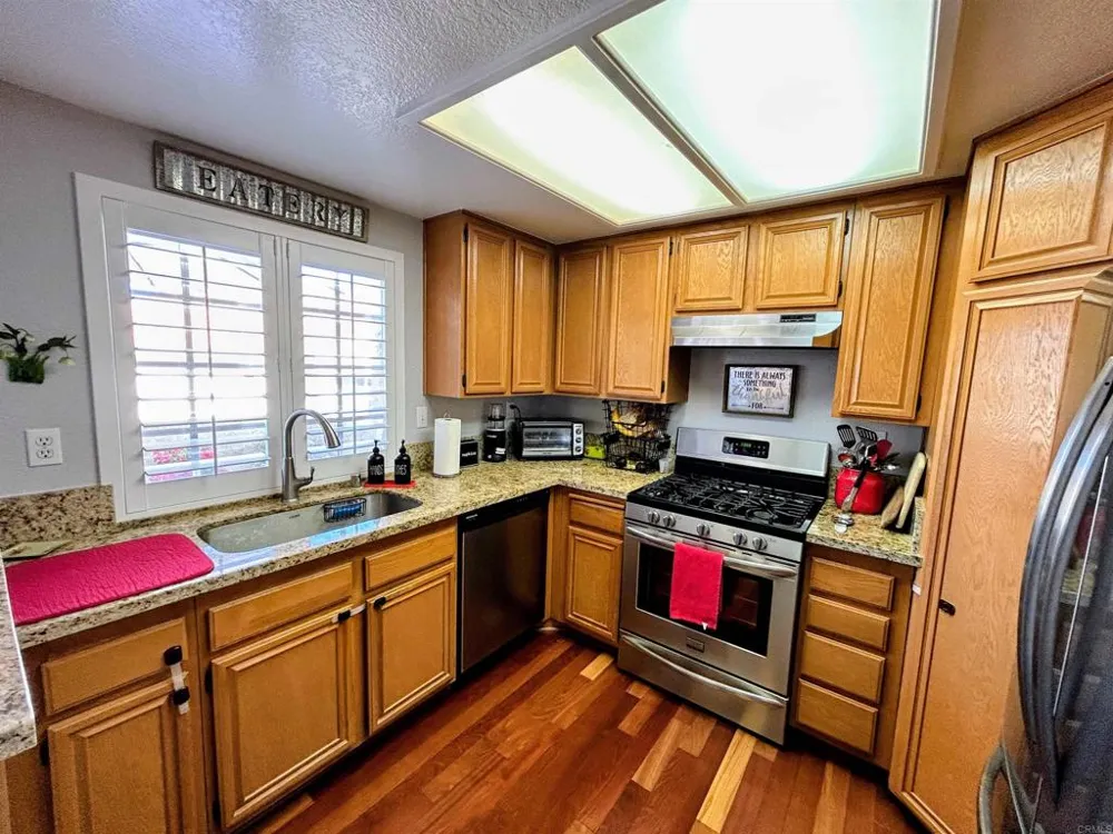 750 Breeze Hill #68 Vista, CA 92081
