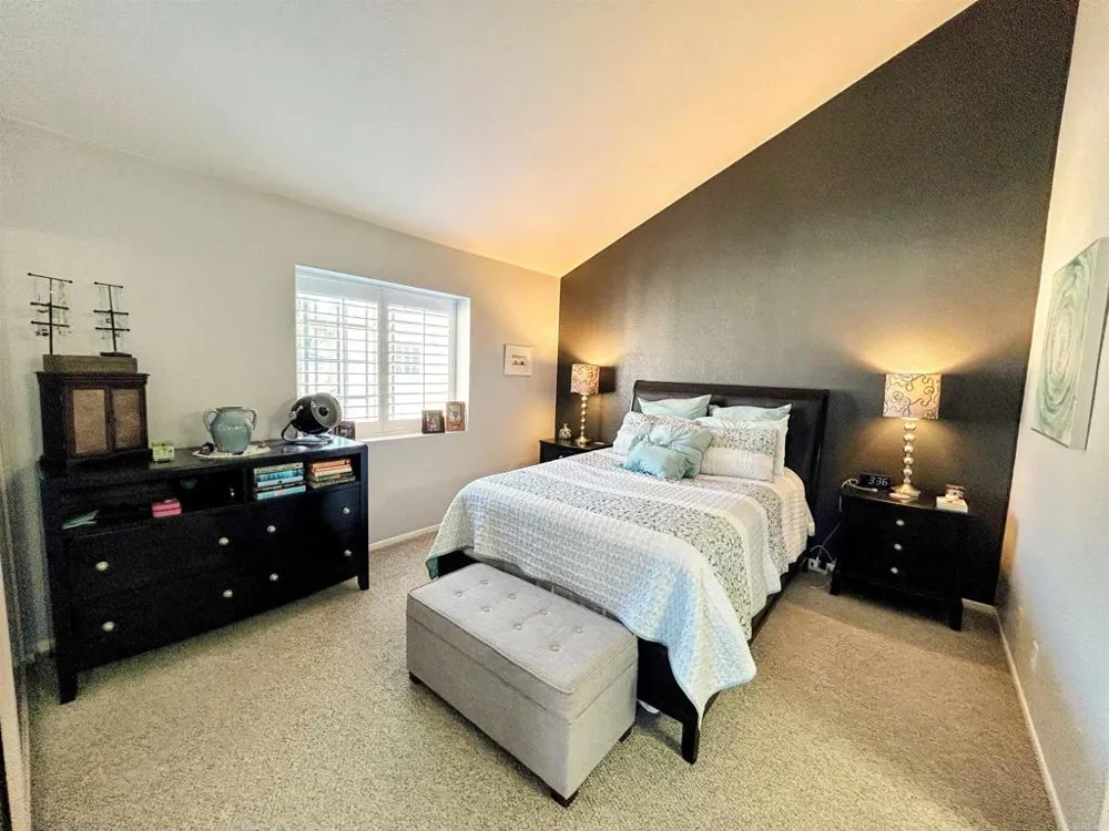 750 Breeze Hill #68 Vista, CA 92081