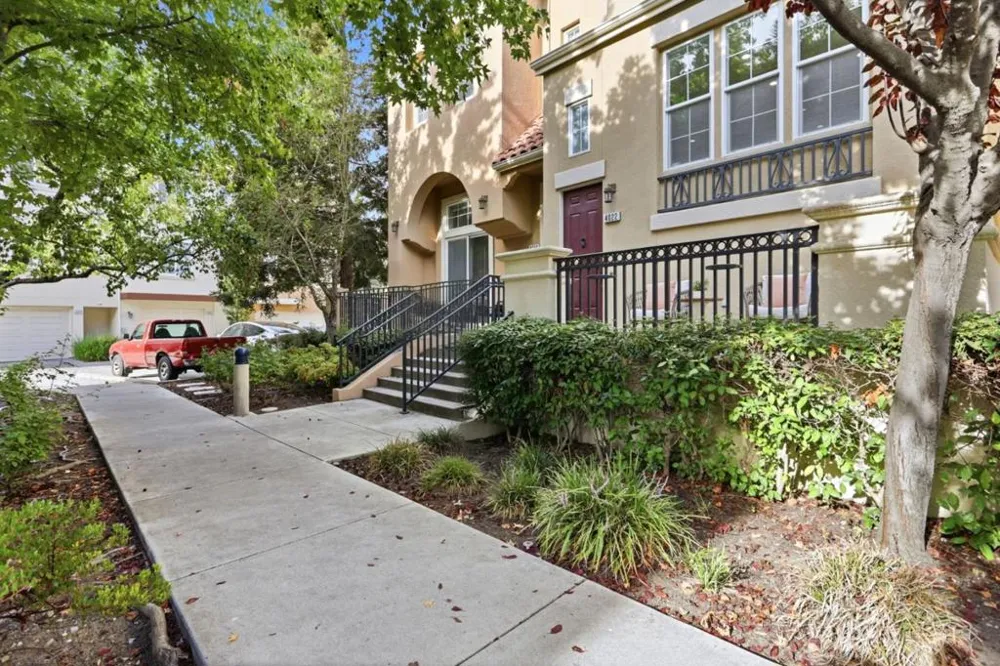 4022 Fitzpatrick Way Santa Clara, CA 95054