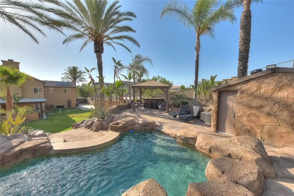 2383 Pacer Norco, CA 92860
