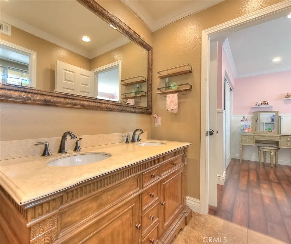2383 Pacer Norco, CA 92860