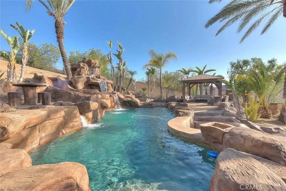 2383 Pacer Norco, CA 92860