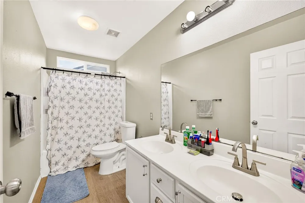 6713 Leanne Eastvale, CA 91752